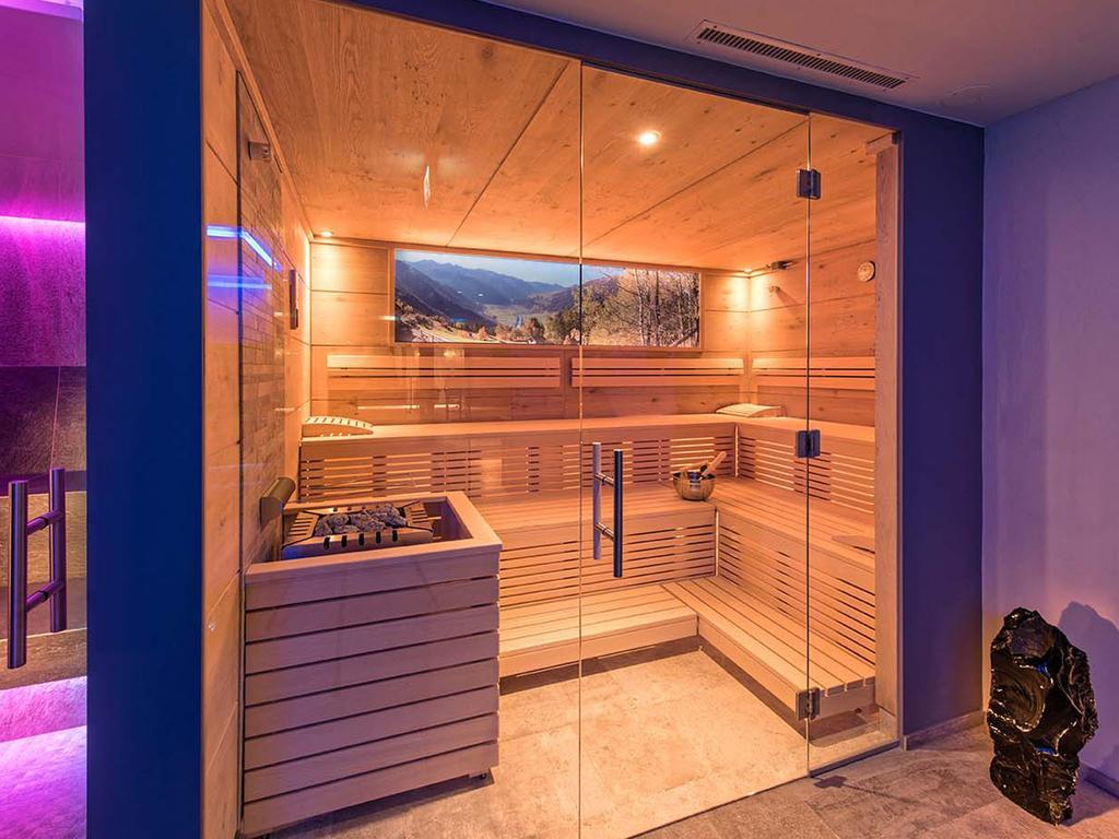 Hotel Universo Зерфаус Екстериор снимка