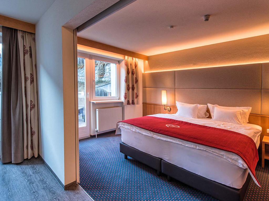 Hotel Universo Зерфаус Стая снимка