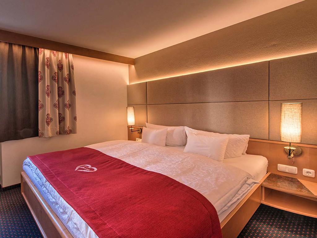 Hotel Universo Зерфаус Стая снимка